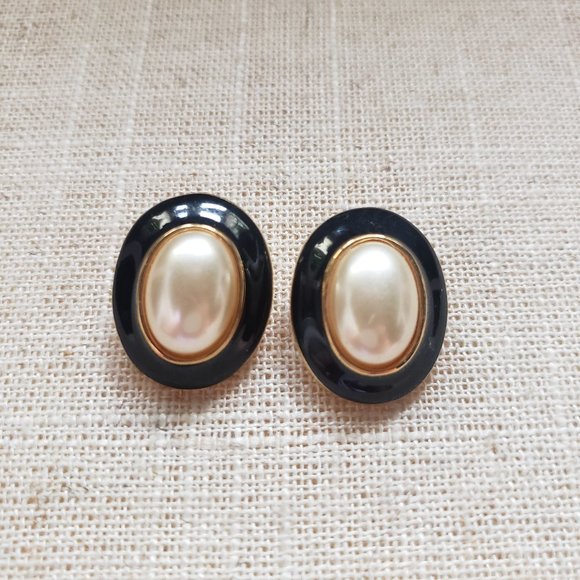 Vintage Kenneth Jay Lane KJL Pierced Earrings - Picture 1 of 4